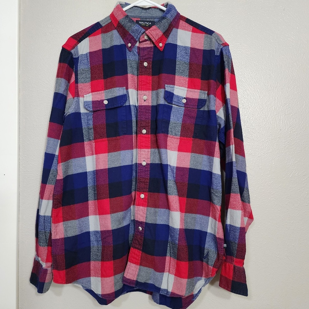 Nautica Button Up Shirt Men's Size‎ Large Plaid Flannel Long Sleeve